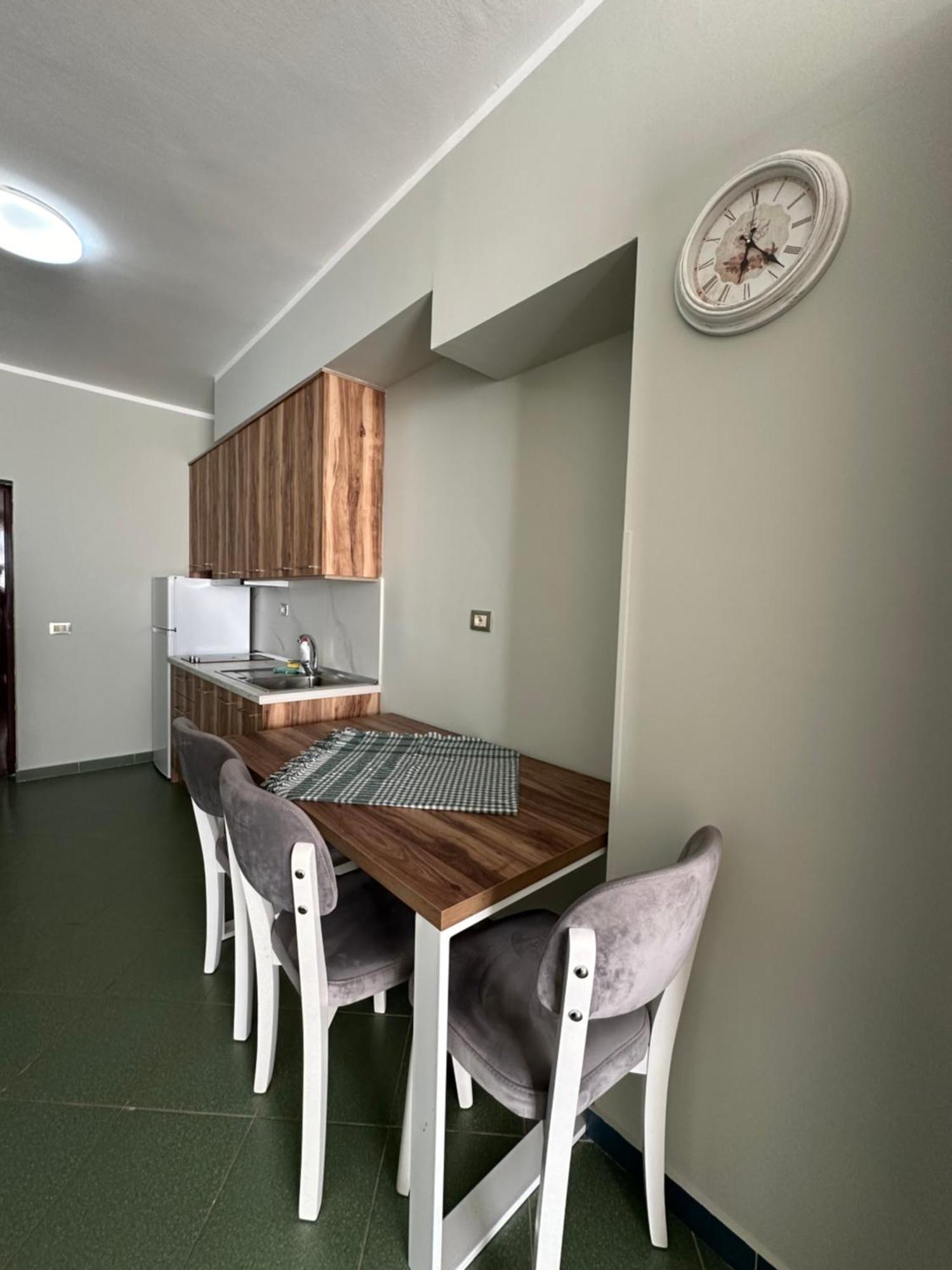 Eri Apartments 4 Shengjin Exterior photo